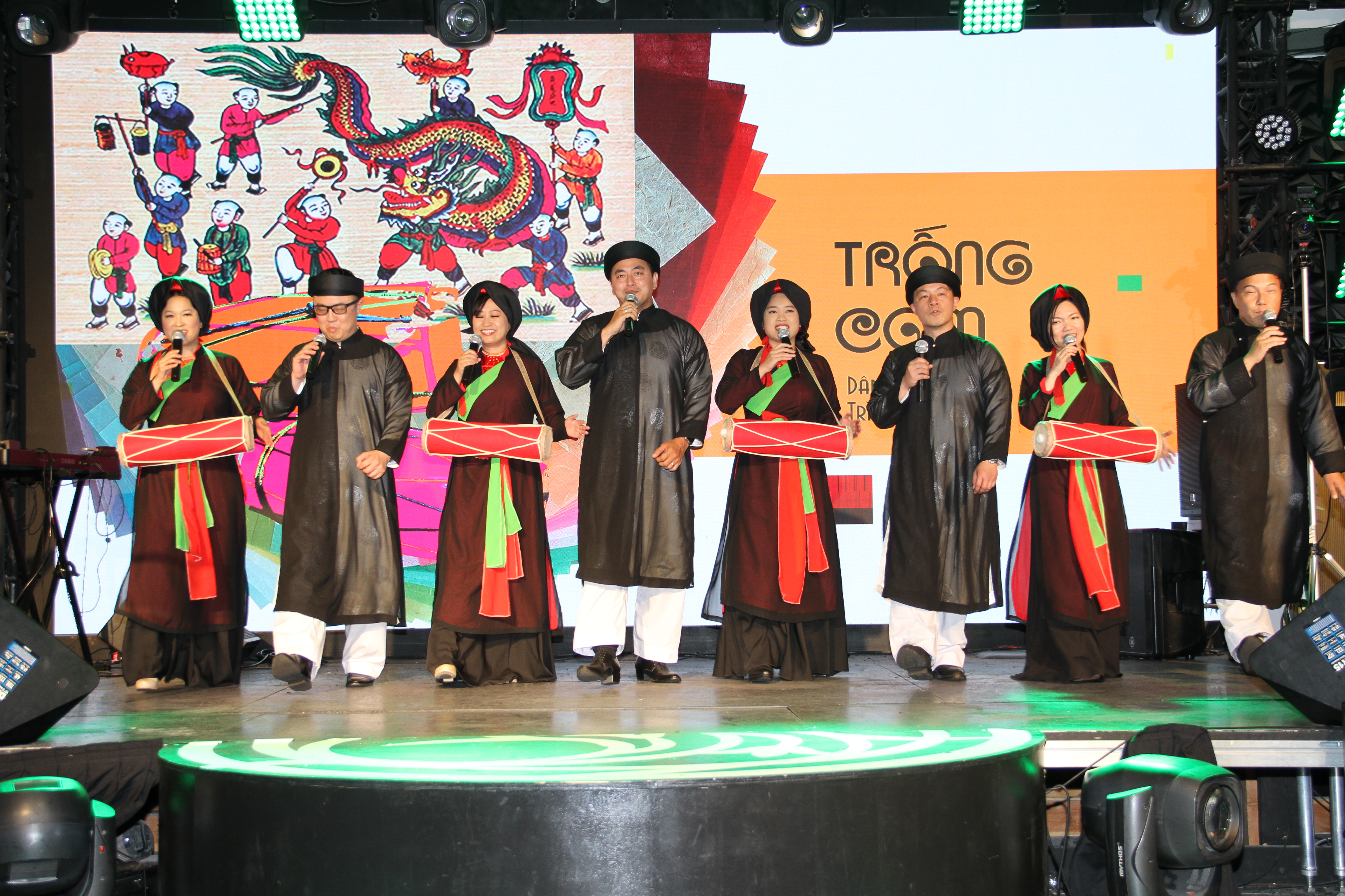 Xin Bấm Vào Đây